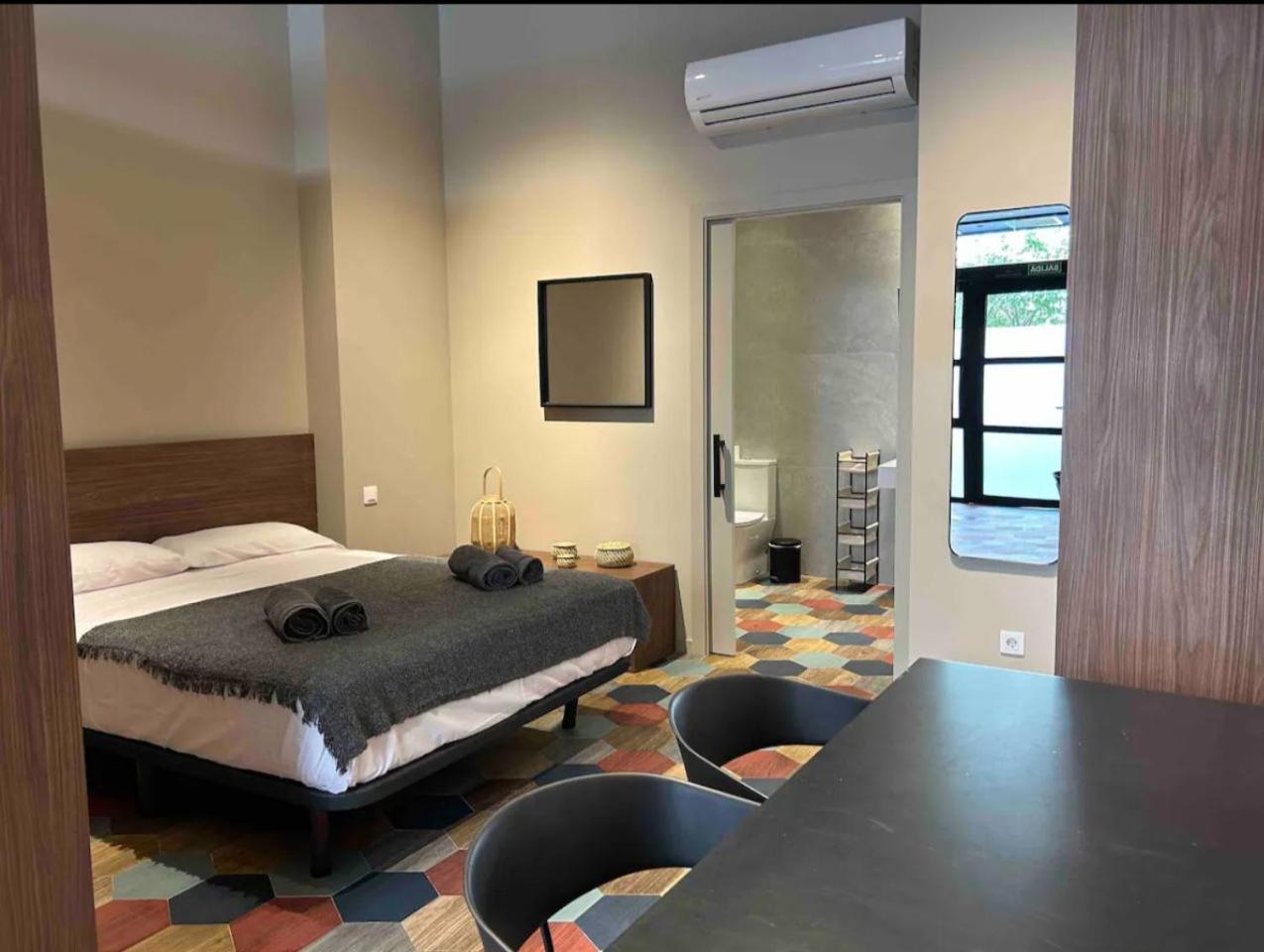 Apartamento Reina Flats Valencia Playa El Cabanyal Exterior foto